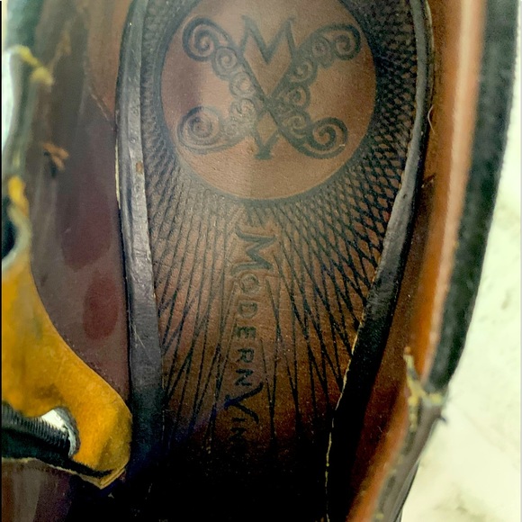 Vero Cuoio Booties - Picture 7 of 11